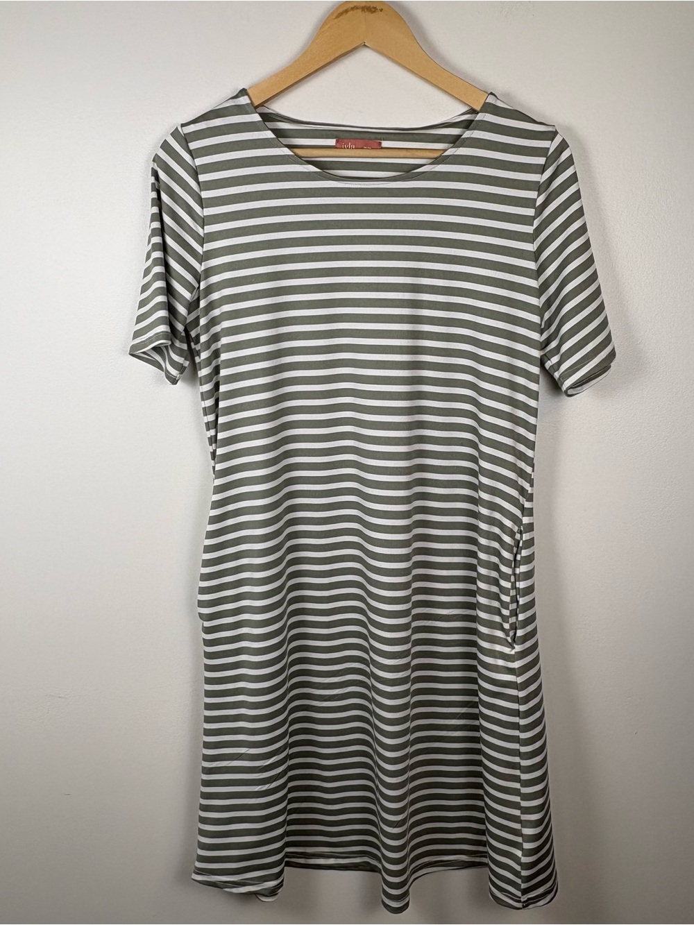 Iyla Women’s Green White Striped Pocket Swing Dress Size Medium Casual Stretch
